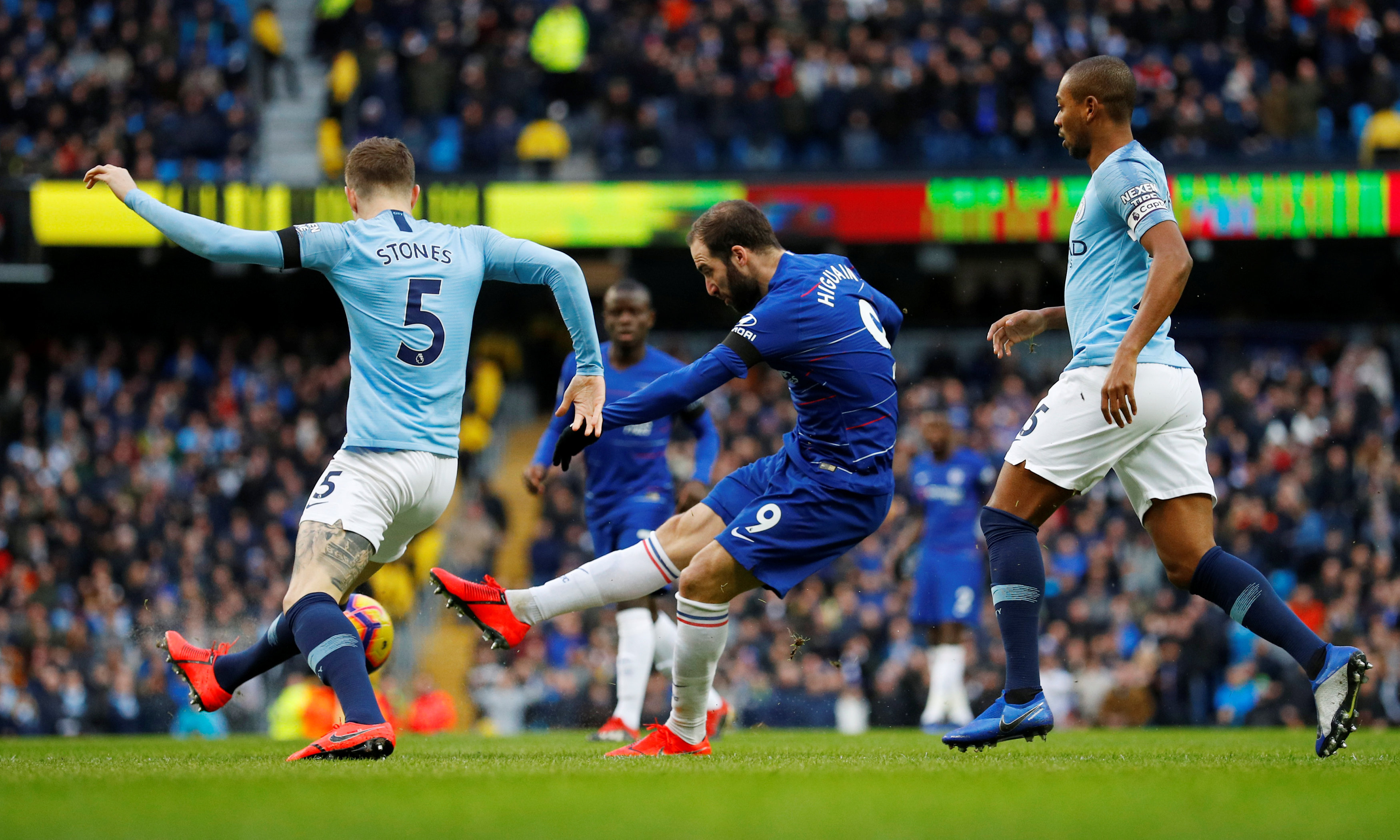 管理层可在 管理层可在